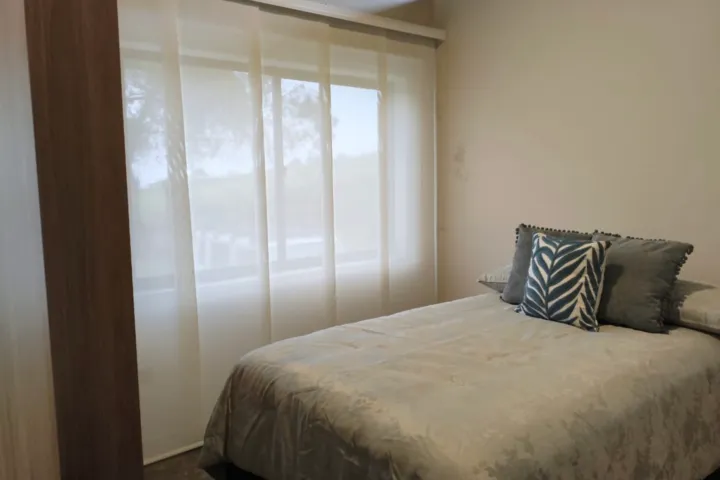 Baño moderno con agua caliente