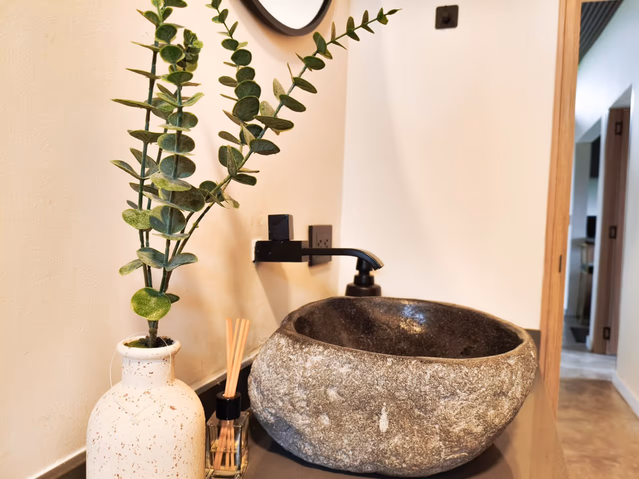 Lavamanos con espejo